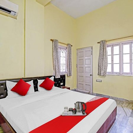 Hotel O R A Homestay Near Acropolis Mall Калькутта Экстерьер фото